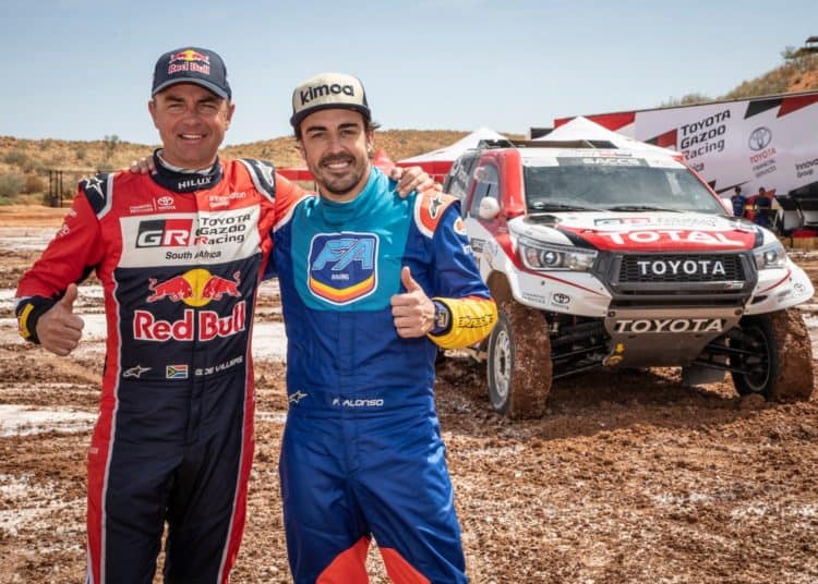 Ferrari F1 racing great comes to SA for Hilux driving experience缩略图