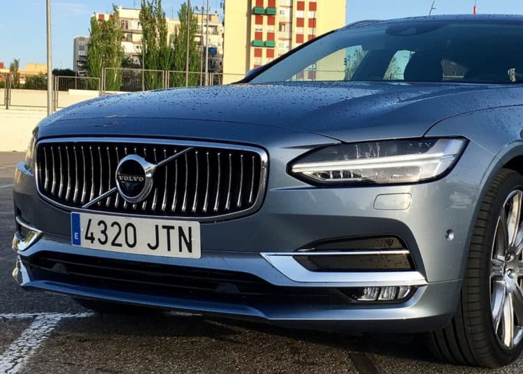Volvo reveals landmark car upgrades to eliminate road fatalities缩略图