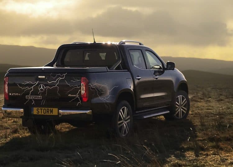 Mercedes gets daring with Storm Edition bakkie for Black Friday缩略图