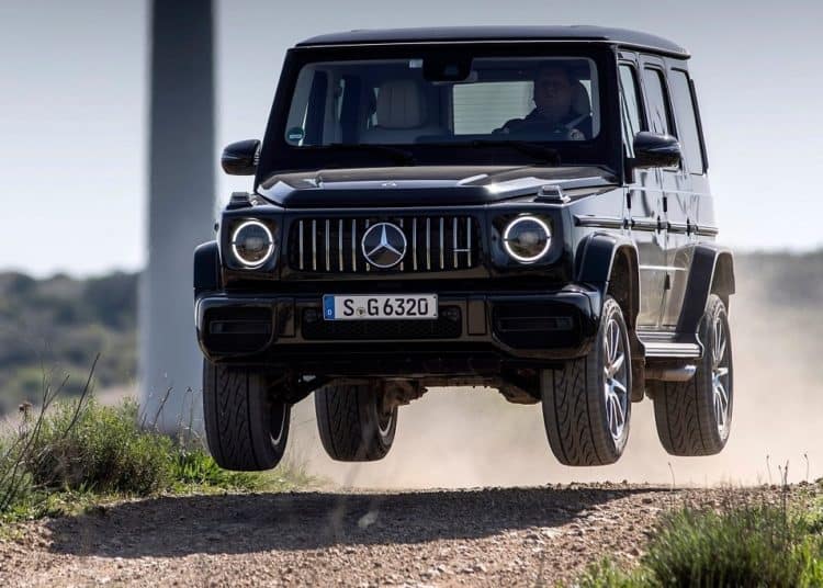 Redesigned Geländenwagen headlines Mercedes-Benz SUV range缩略图