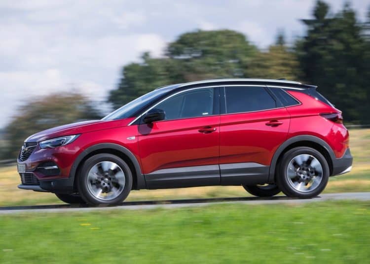 Opel expands its South African gravel travel offering with Grandland X缩略图