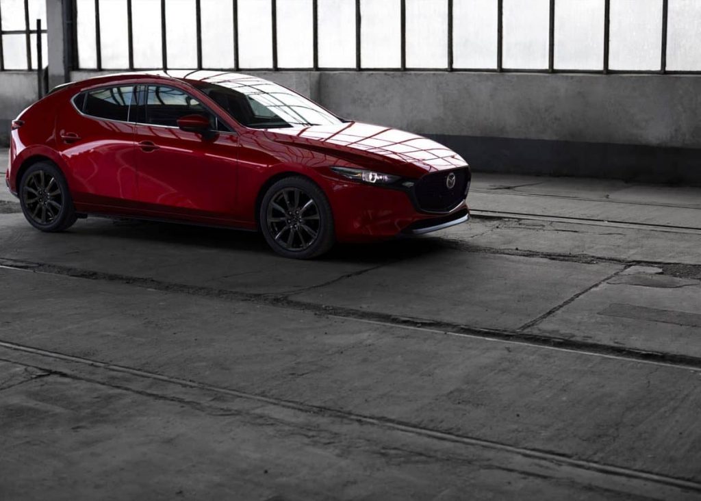 Road test: Power isn't everything with the Mazda3 2.0L Astina hatchback缩略图