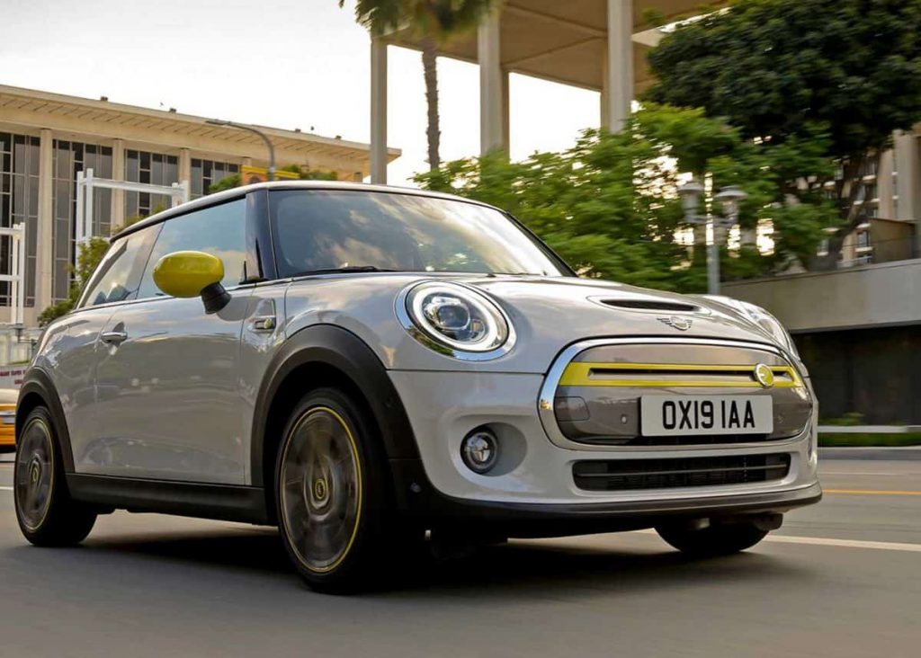 Mini Cooper SE will offer South Africans a hipster EV缩略图