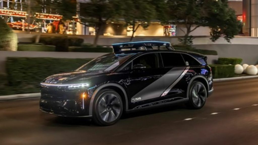 Lucid, Nuro and Uber debut a luxury robotaxi at CES 2026 as autonomous testing begins ahead of a planned Bay Area launch.