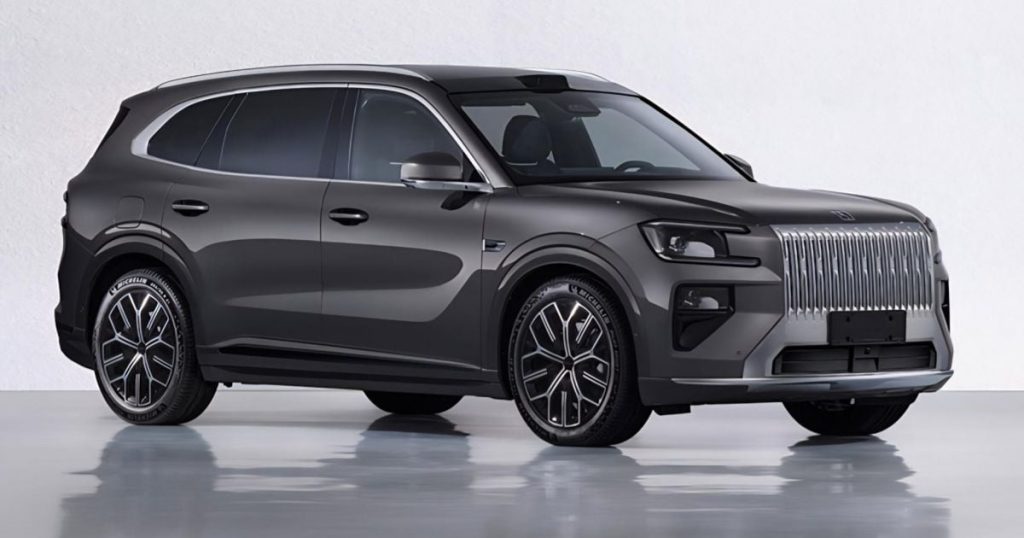 Zeekr 8X breaks cover as a big, posh plug-in hybrid SUV