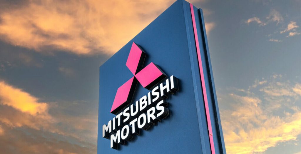 Mitsubishi starts building two models for Nissan