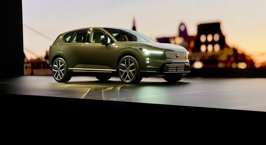 2027 Volvo EX60 Feels Like a No-Brainer for EV Newbs With 400-Mile Range and Reasonable Price Tag