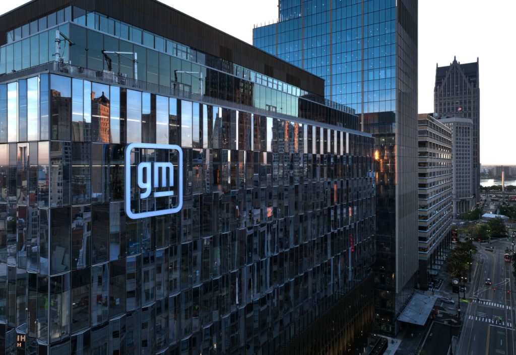 GM moves global headquarters to Hudson’s Detroit