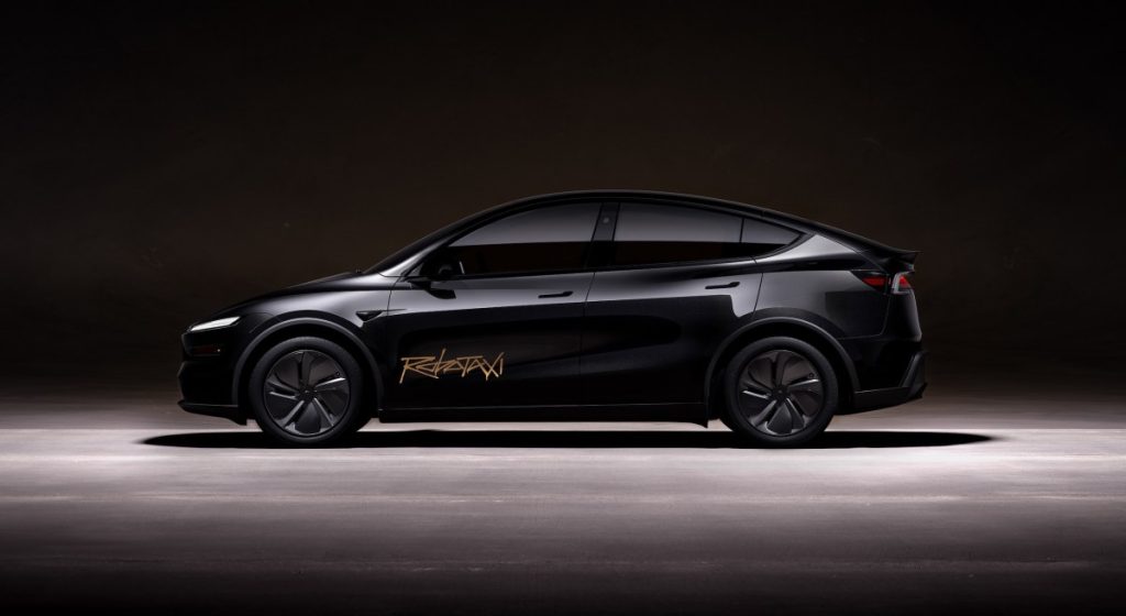 The Tesla Robotaxis Roaming Austin ‘Without Safety Monitors’ Are Accompanied by Cars Full of Safety Monitors