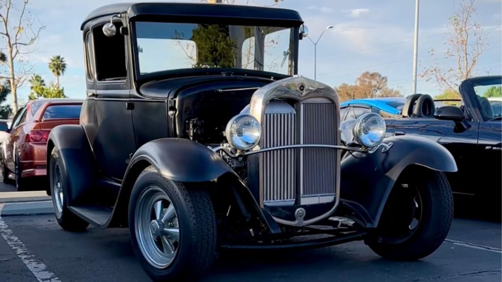 This 1931 Ford Model A Hot Rod Bridges a Generational Gap With a Civic Type R Engine