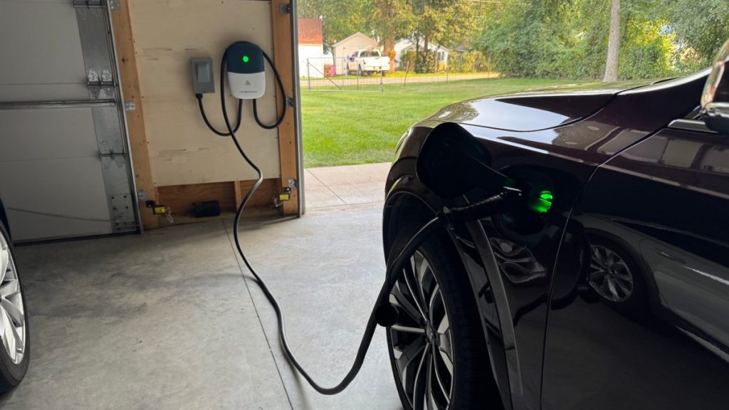 Volvo Proposes 100-Mile Plug-in Hybrids as a ‘Bridge’ for Drivers with EV Range Anxiety