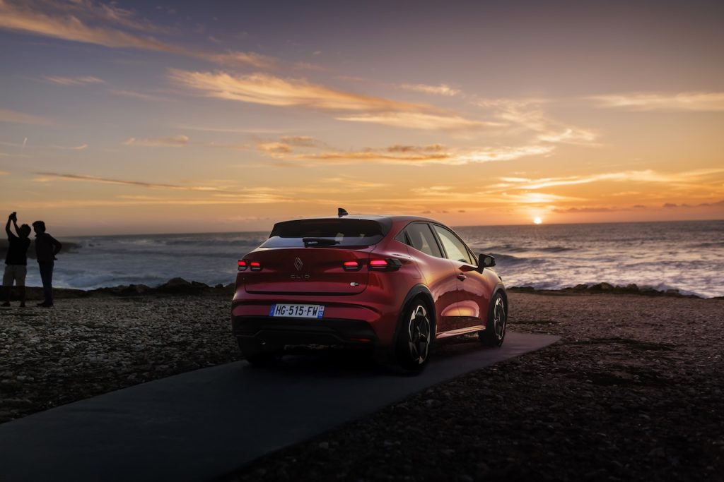 Renault manages 3.2% sales increase, but Europe stays flat