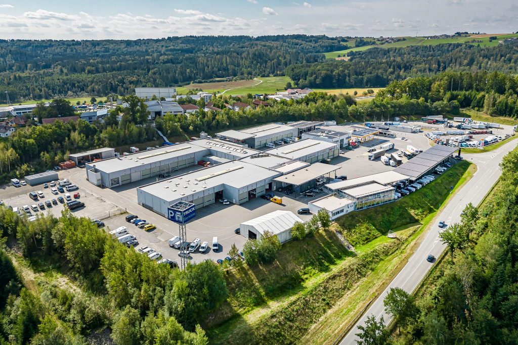 Daimler Truck expands own retail network in Germany