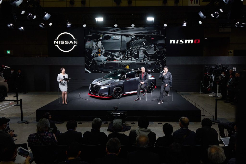Nissan unveils Aura Nismo RS Concept at Tokyo