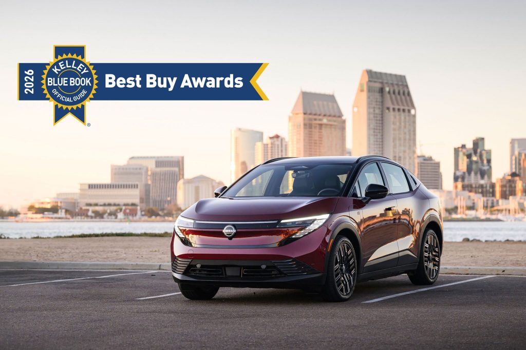 Nissan Leaf wins two Kelley Blue Book awards