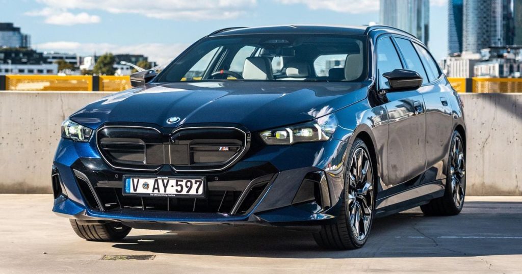 2026 BMW i5 Touring review