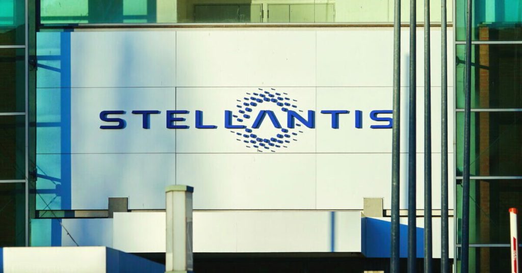 Moody’s and S&P cut Stellantis to junk bond brink