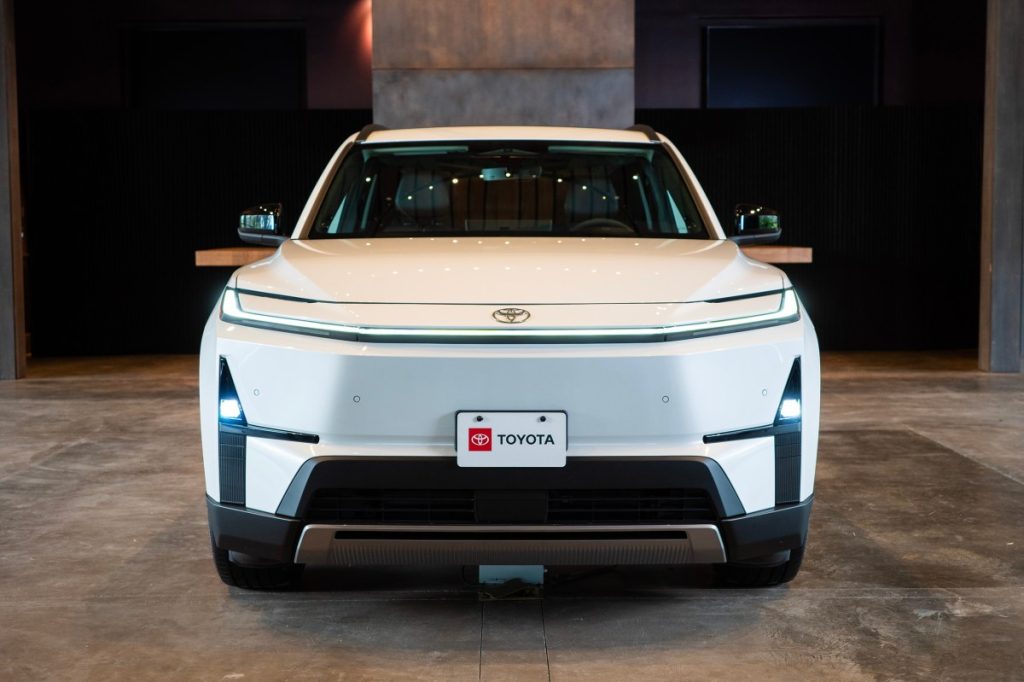 Toyota Boss Says Electric Highlander ‘Is Not a Niche Product’