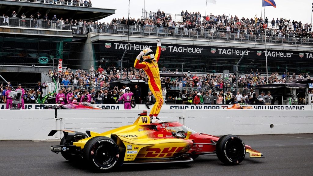 What IndyCar’s New Team Charters Mean for Honda, Chevrolet