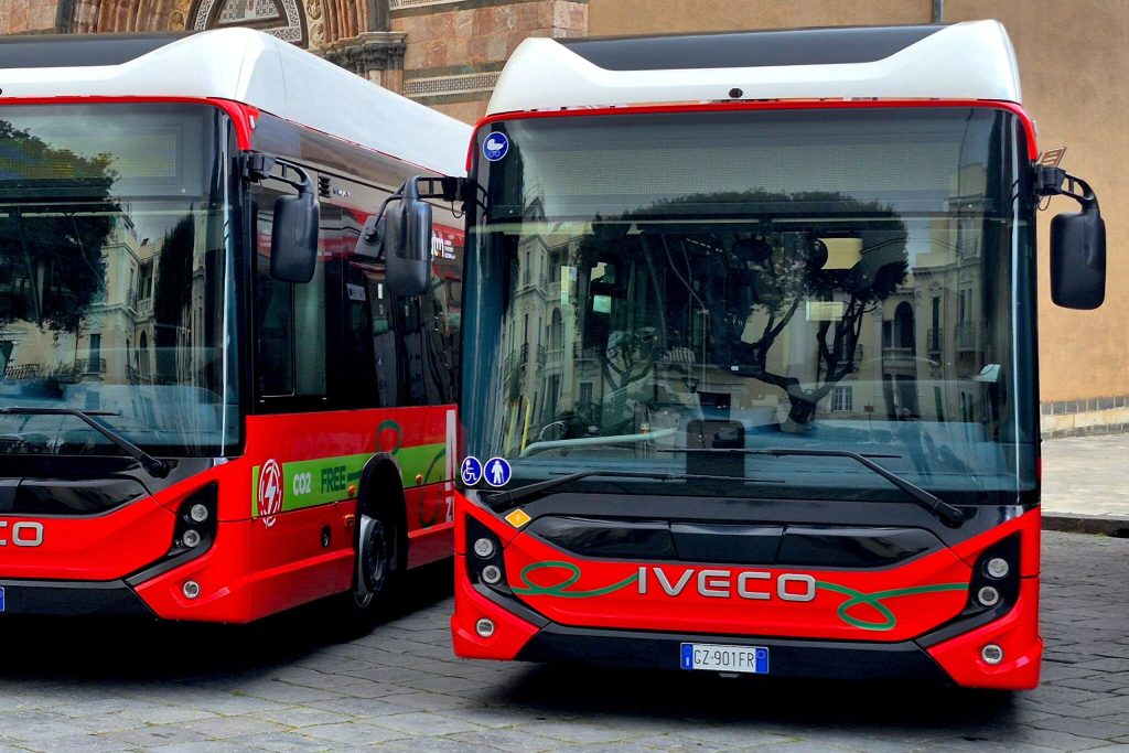 Iveco Bus delivers 29 electric buses to Messina