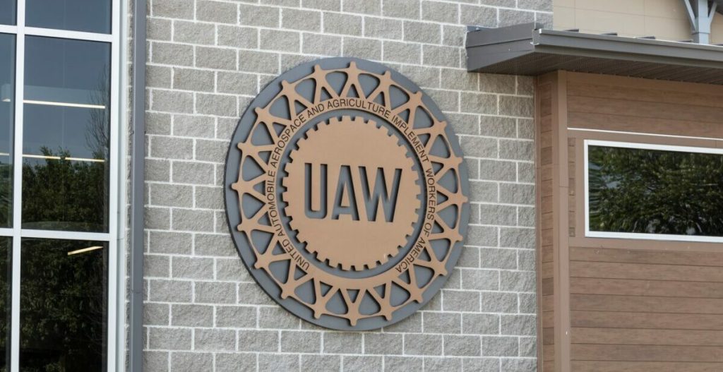 UAW, Volkswagen reach “historic” Tennessee deal