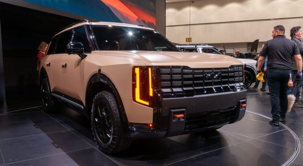 The 2027 Kia Telluride Hybrid Costs $48,035: TDS