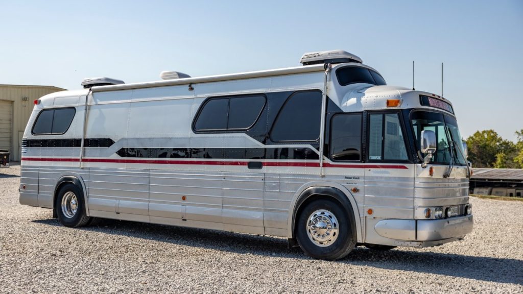 Buy This 1970 GM Bus That’s Been Turned Into an RV and Start a Band