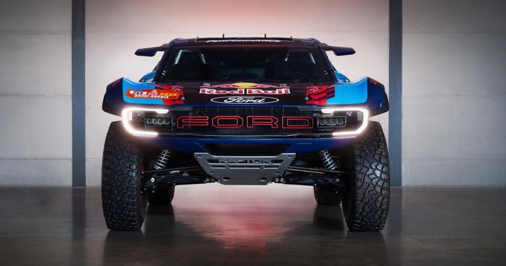 Ford Raptor V8 Dakar off-road racer to spawn showroom model