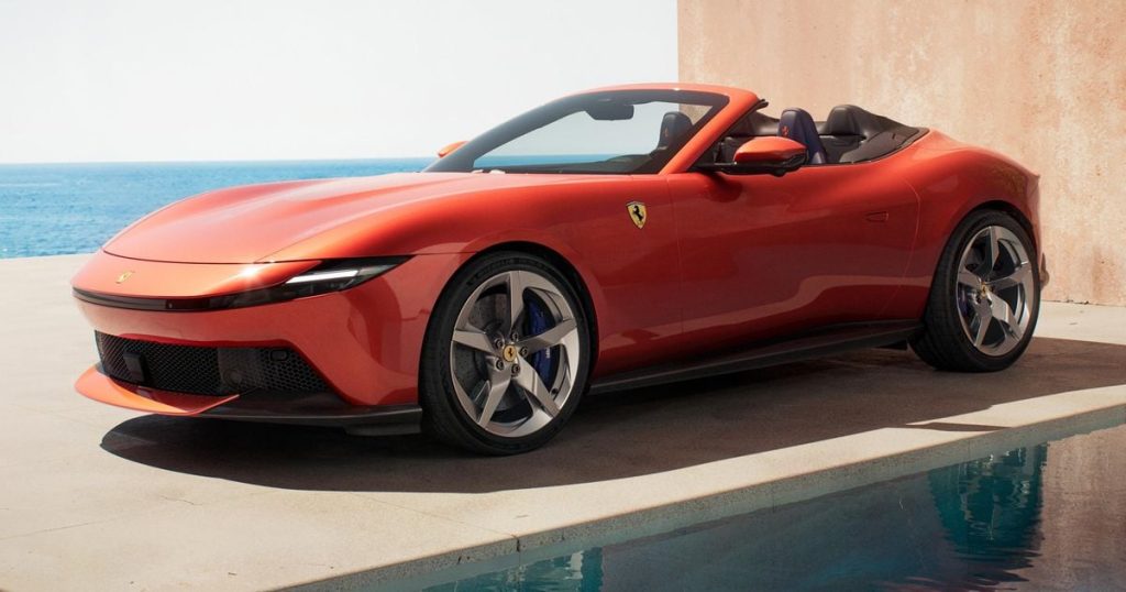 Ferrari Amalfi loses its top with new Spider variant
