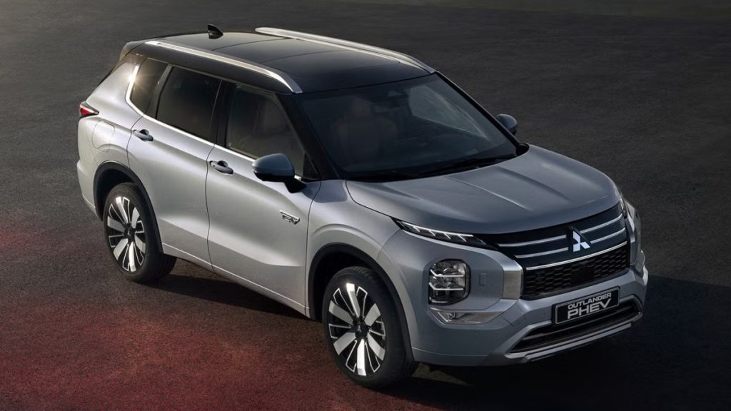 2026 Mitsubishi Outlander is A PHEV Goldilocks Between Toyota RAV4 and Mazda CX-90