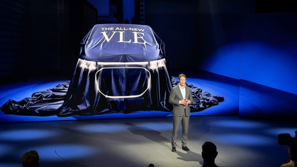 ‘Wow, What the Hell Is This?’ Mercedes CEO Recalls Dealers’ First Look at the VLE Van