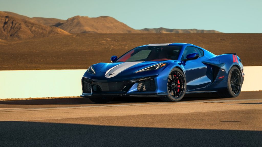 2027 Chevy Corvette Grand Sport: The Goldilocks Spec Returns With New LS6 and Z06 Aero