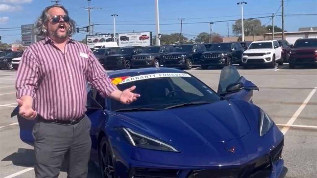 Luciano Carvarotti: This Guy Sings Opera to Sell Cars