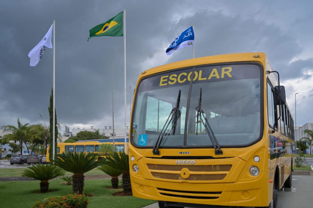 Iveco Bus tops 12,000 deliveries in Brazil school scheme