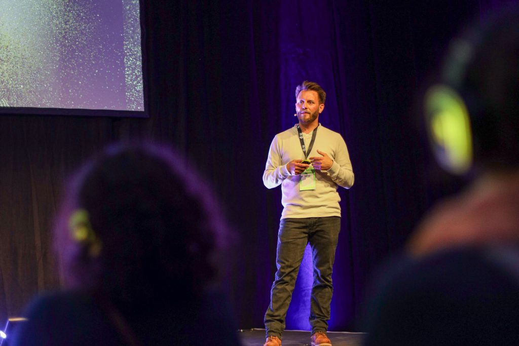 Mazda Motor Europe automates multilingual feedback analysis