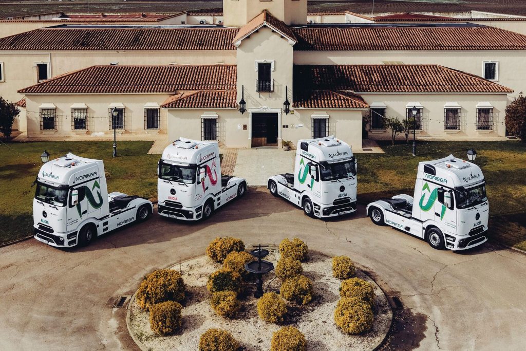 Transnoriega takes 27 Actros trucks in Mercedes-Benz fleet deal