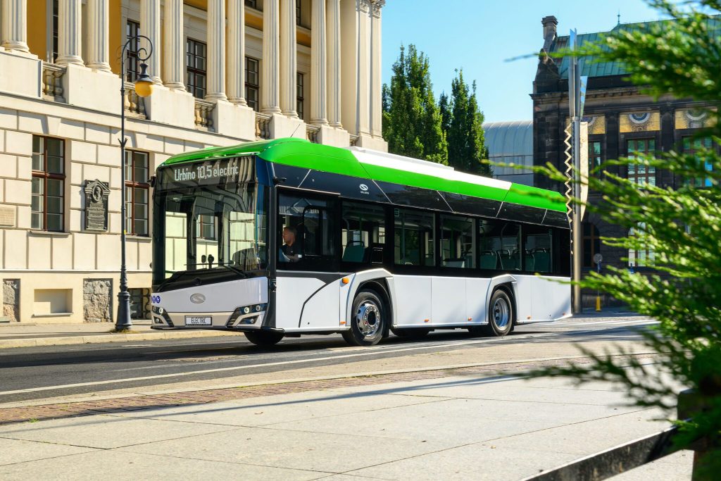Solaris presents Urbino 10.5 electric at Mobility Move