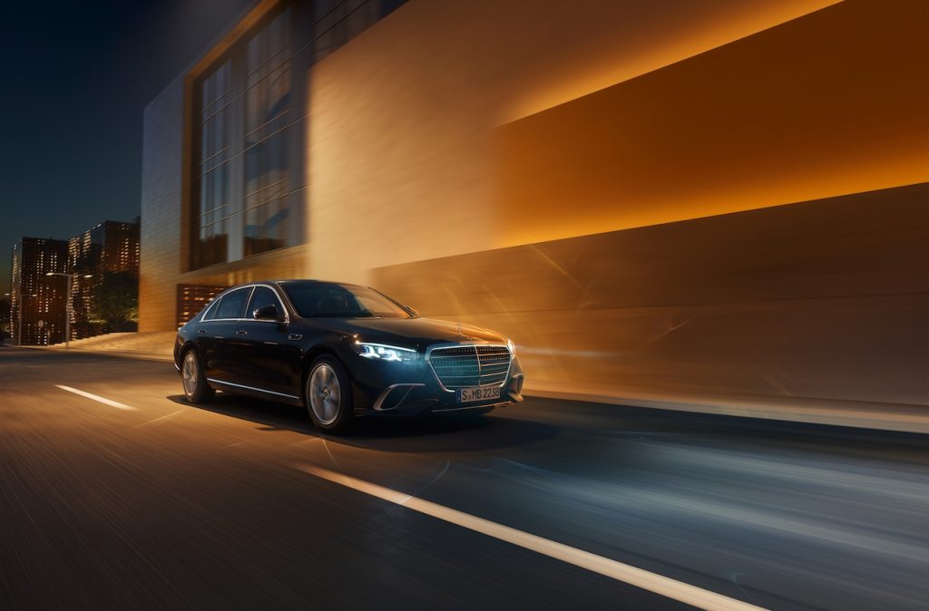 Mercedes’ car division earnings lag behind the group