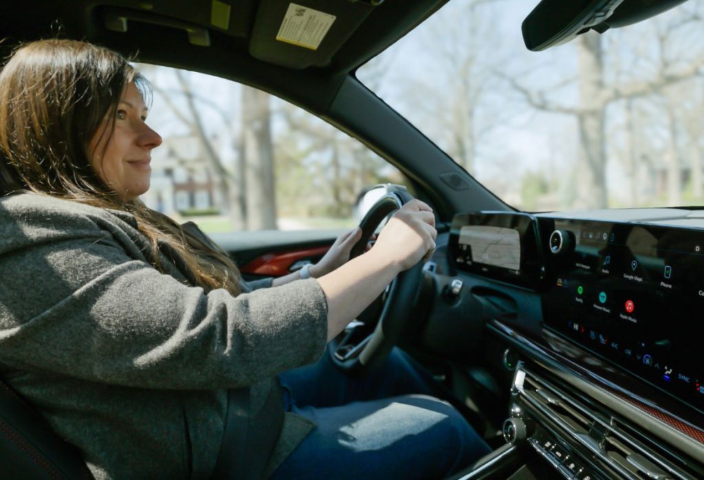 GM outlines tech and funding push on distracted driving