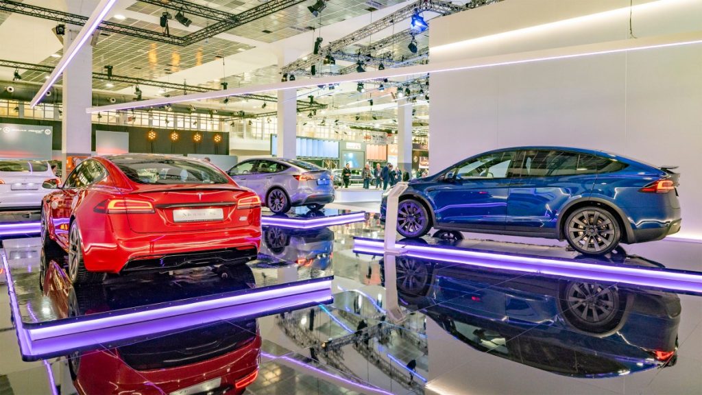 Tesla Has Finally Killed the Model S and X to Go All In on Robots: TDS