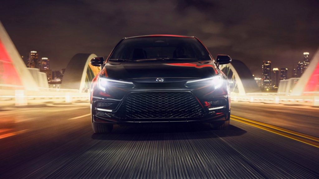 It’s Not Just You: Six of 10 Drivers Say Headlight Glare Is a Problem