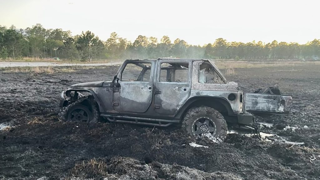 Jeep Driver Gets Stuck in Dry Grass, Starts 20-Acre Forest Fire