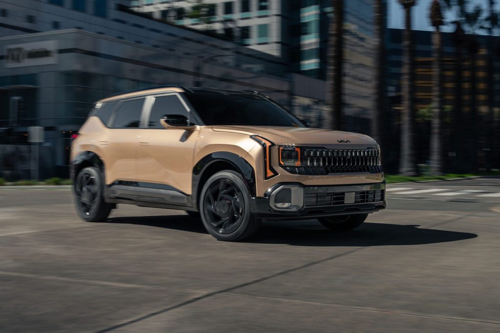 Kia unveils second-generation Seltos with hybrid option