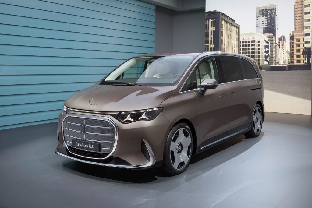 Mercedes-Benz opens orders for electric VLE in Germany
