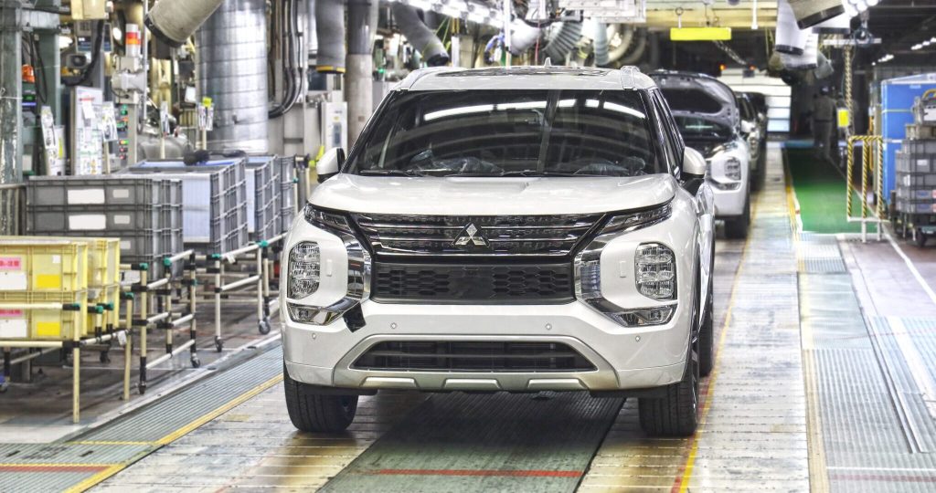 Mitsubishi pivots to HEVS in Japan amid flat PHEV demand