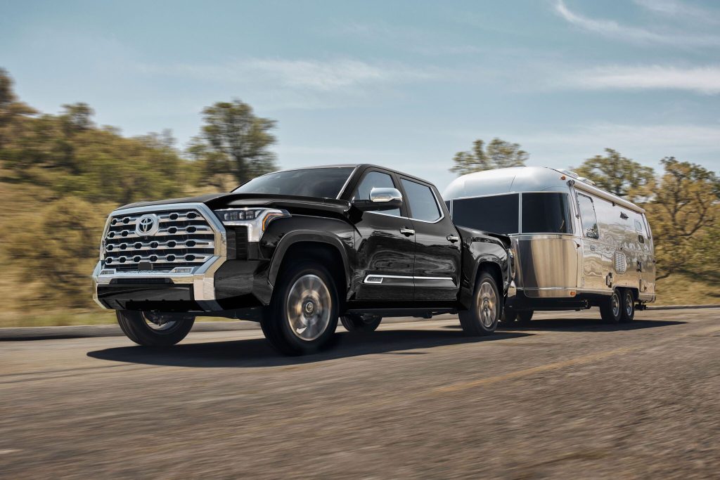 Toyota launches US-made Tundra and Highlander in Japan