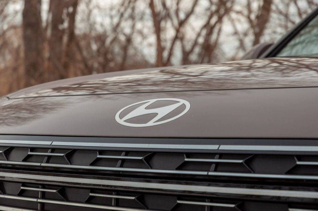 Hyundai Will ‘Always’ Use Buttons and Knobs for Volume and Climate Control