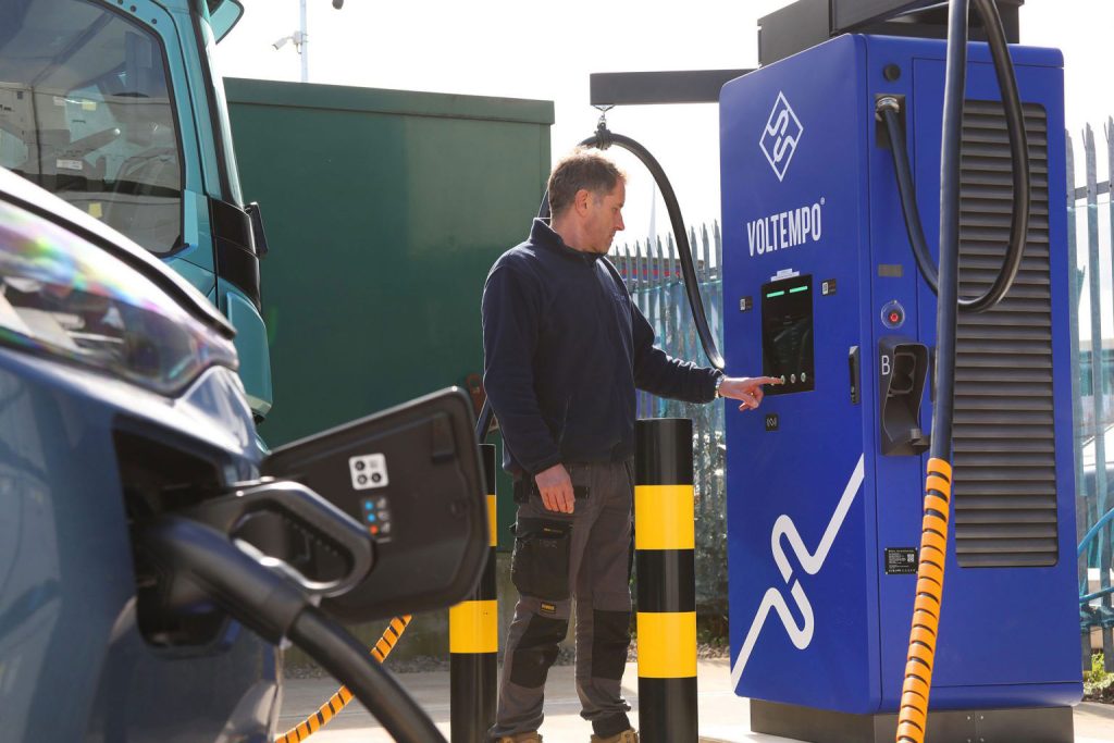 Voltempo and Corpay launch depot charging as a service